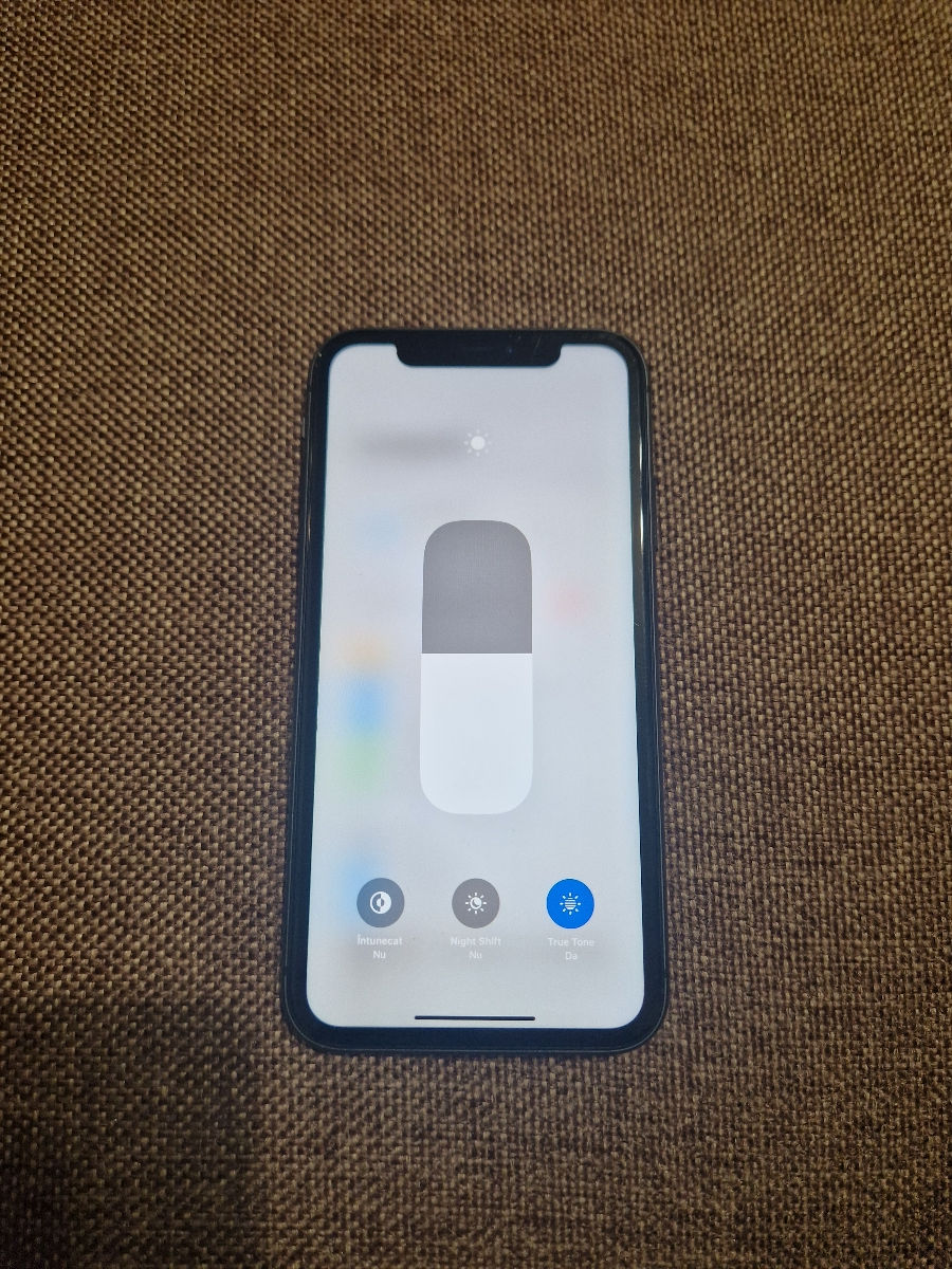 iPhone 11, Black, 64GB foto 3