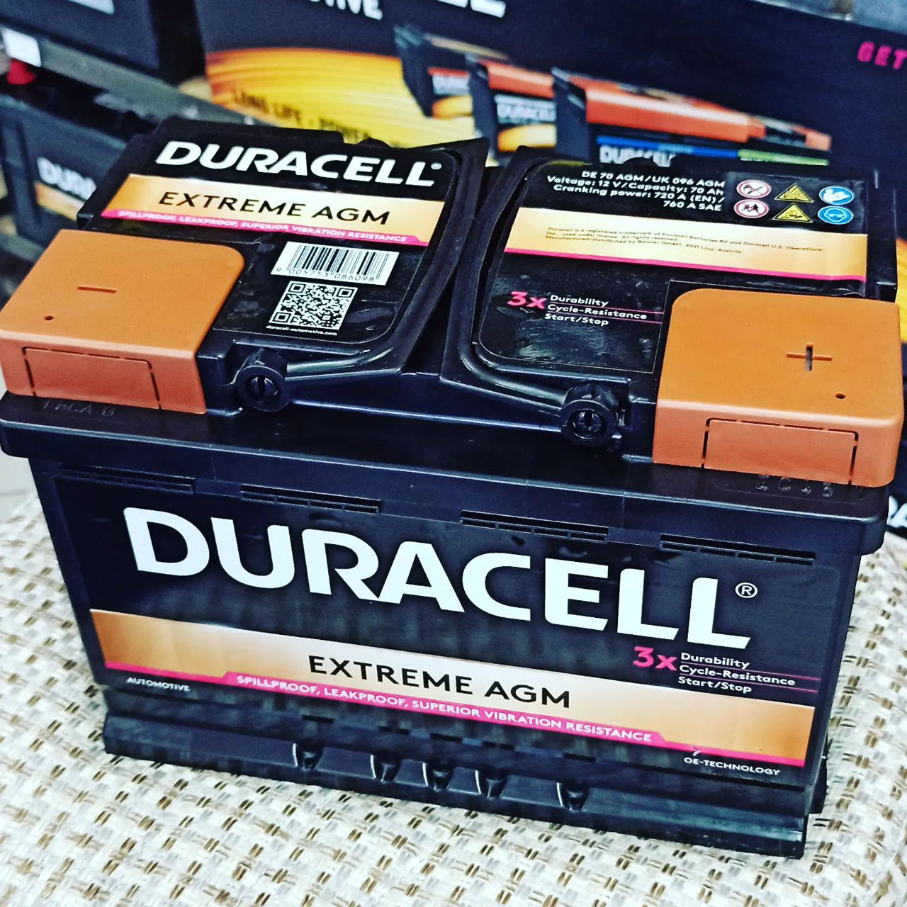 Аккумулятор Duracell Extreme 70Ah 720A AGM (- +) (278/175/190) foto 0