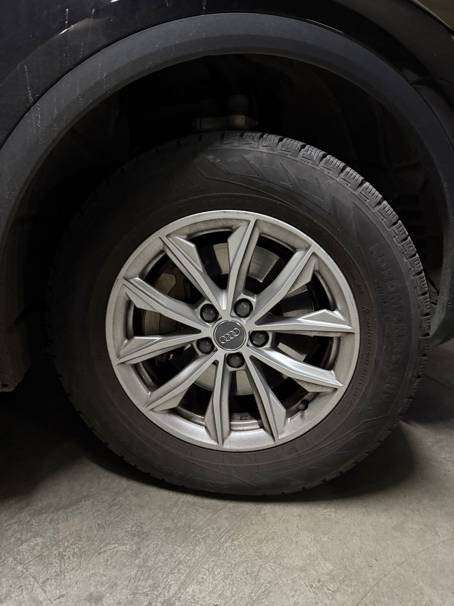 Диски+шины 235/65 R17 зимние на Ауди Q5 фото 1