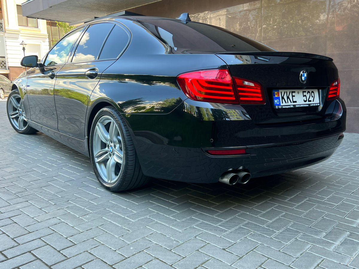 BMW 5 Series foto 3