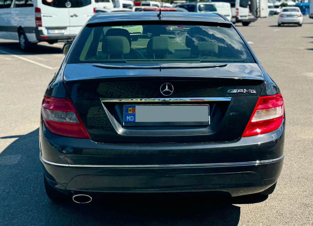 Mercedes C-Class foto 5