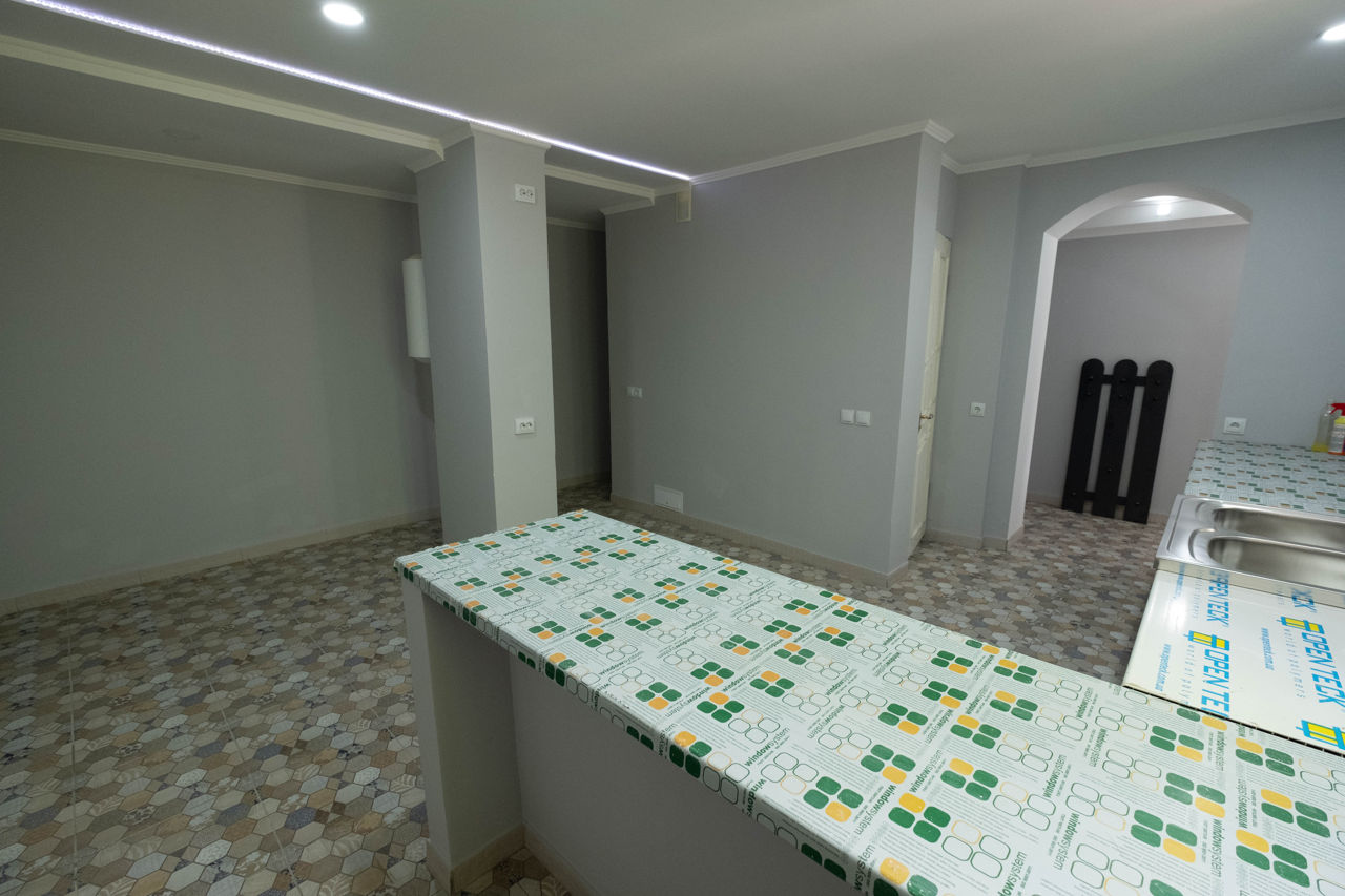 Apartament cu 3 camere, 126 m², Centru, Bălți foto 1