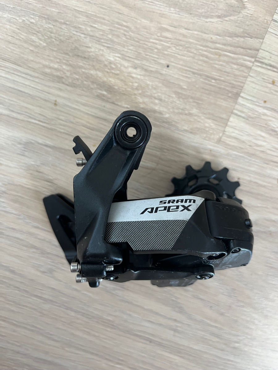 Продам переключатель sram apex axs foto 0