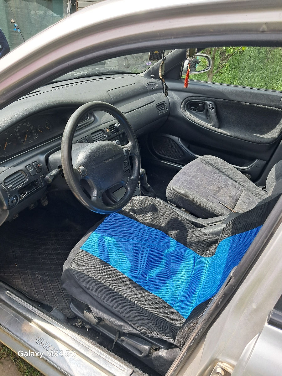 Mazda 626 foto 4