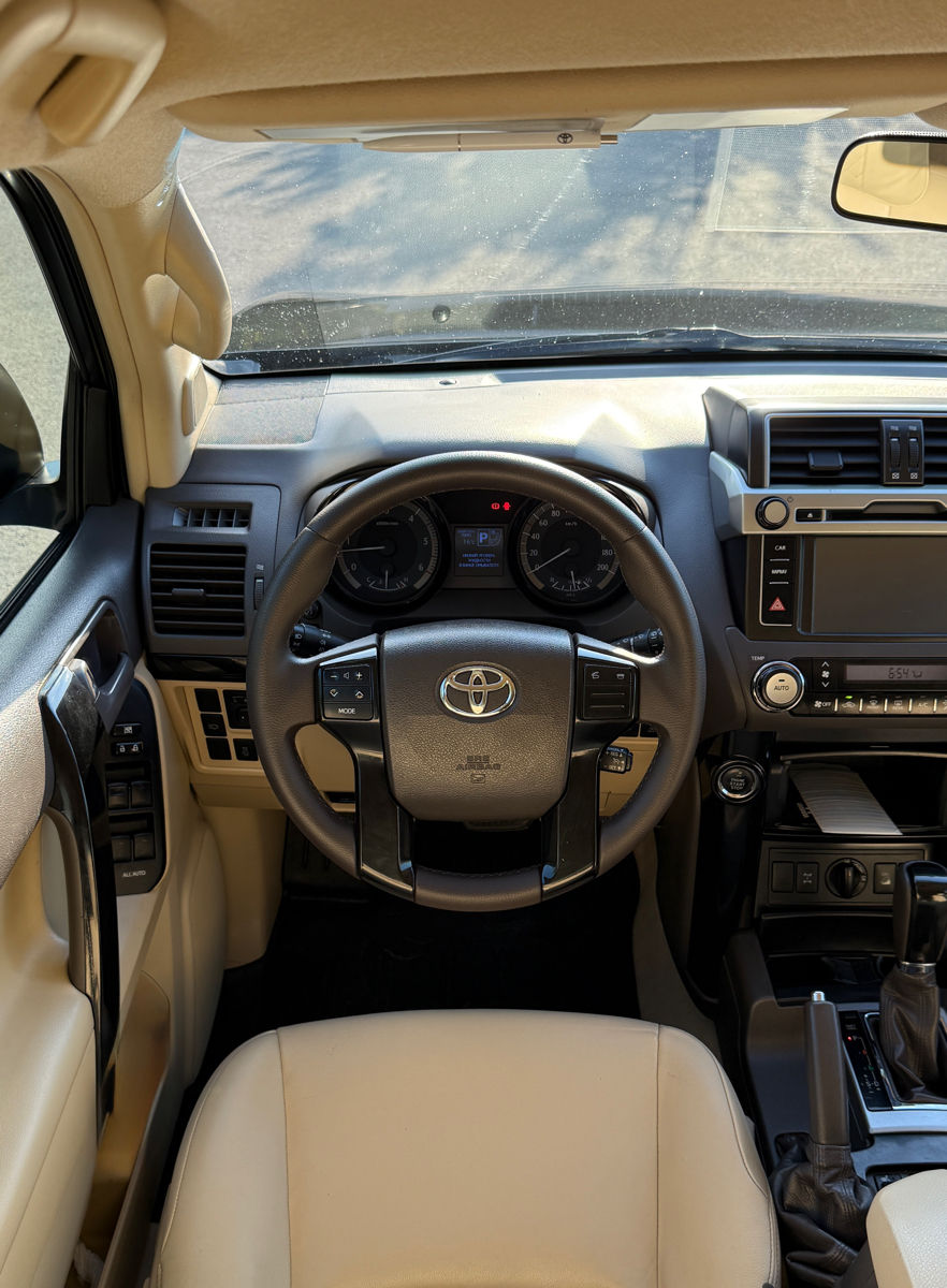 Toyota Land Cruiser Prado фото 8