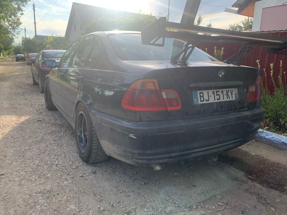 BMW 3 Series фото 4
