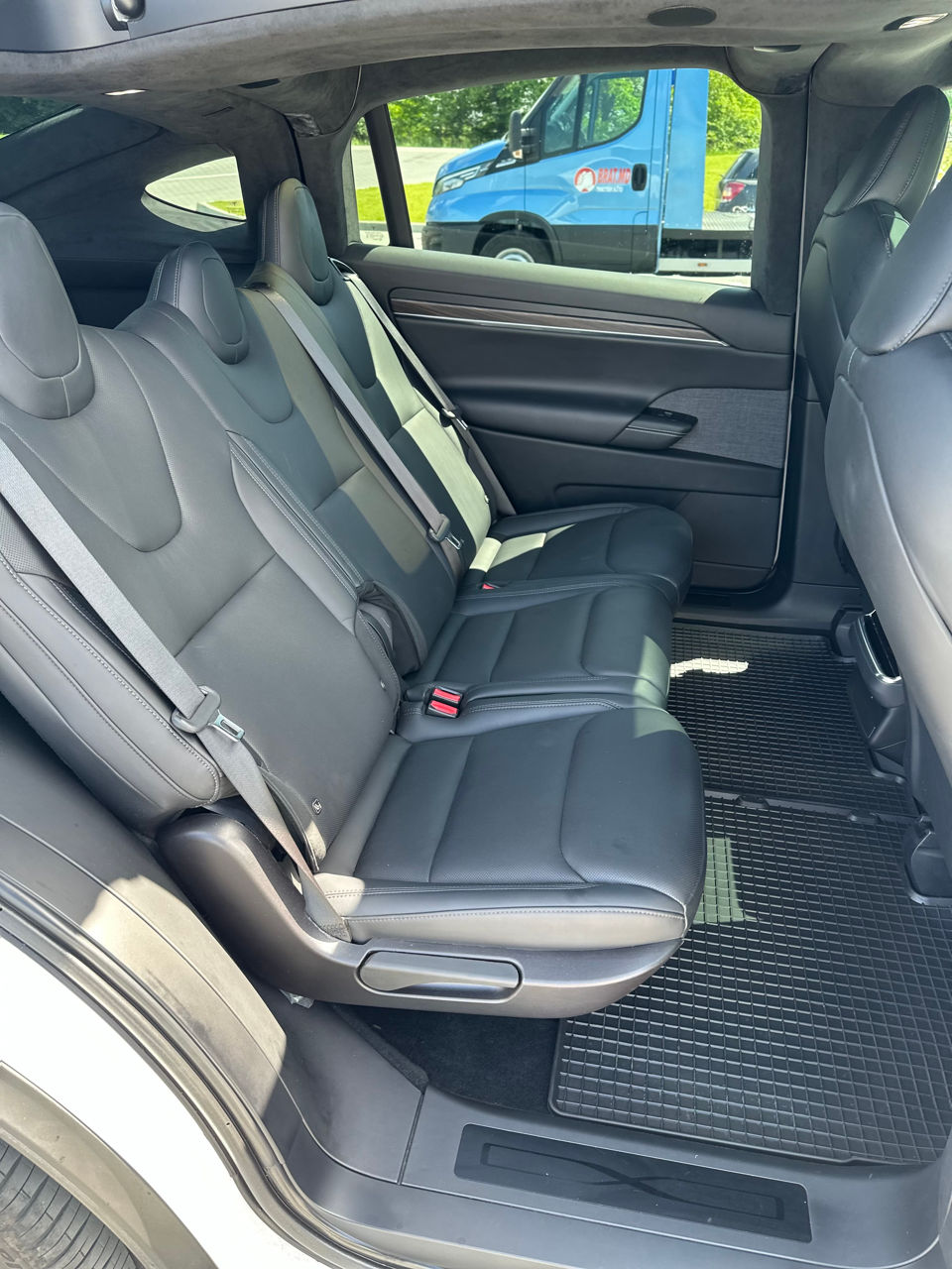 Tesla Model X foto 5