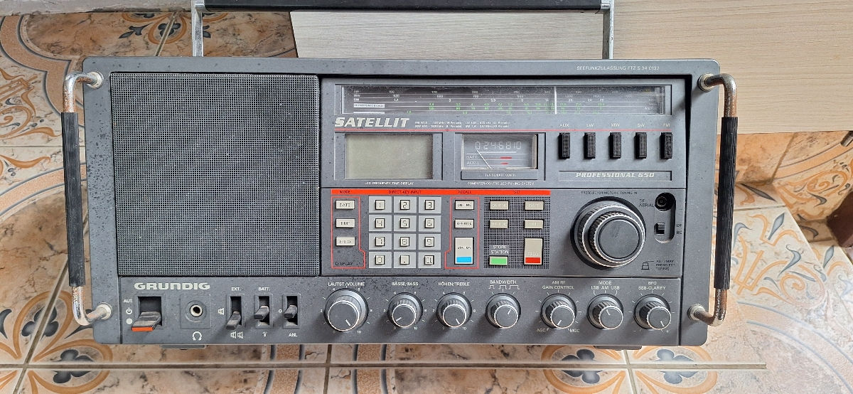 Grundig Satellit Professional 650 (Германия) foto 1