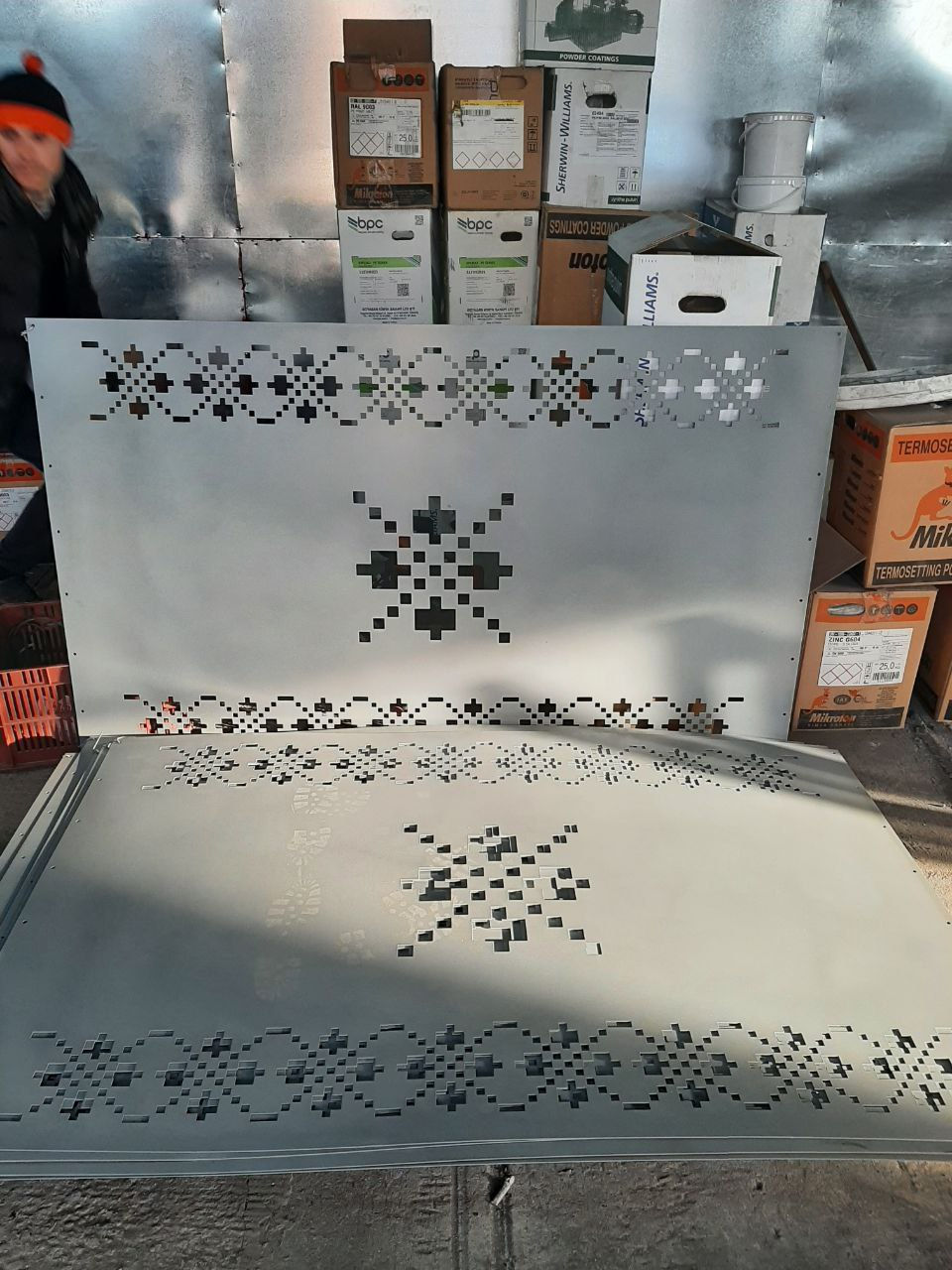 Tăiere cu laser a inoxului, aluminiului și oțelului  foto 6