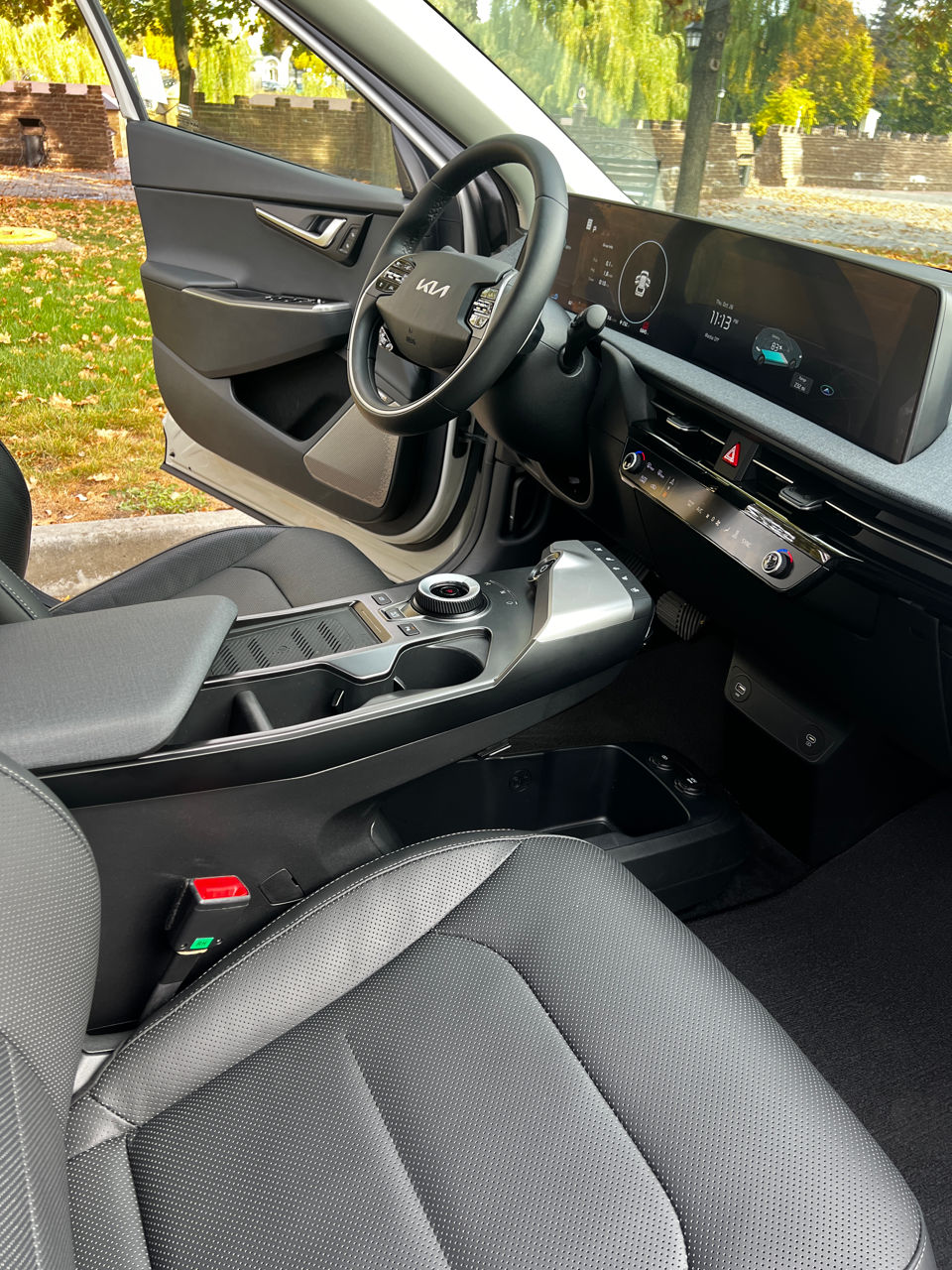 KIA EV6 фото 4