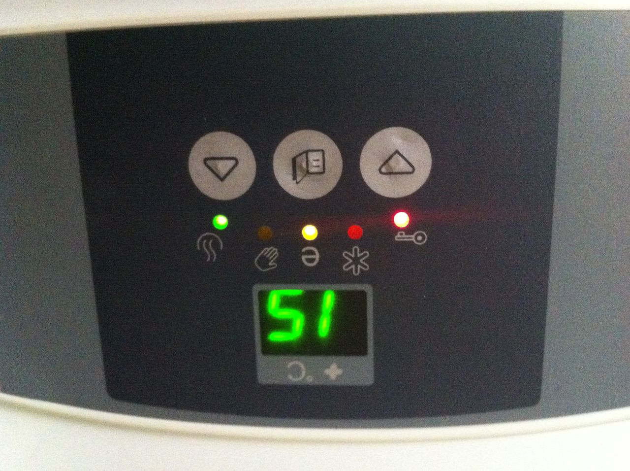 Бойлер Горение 80 литров.