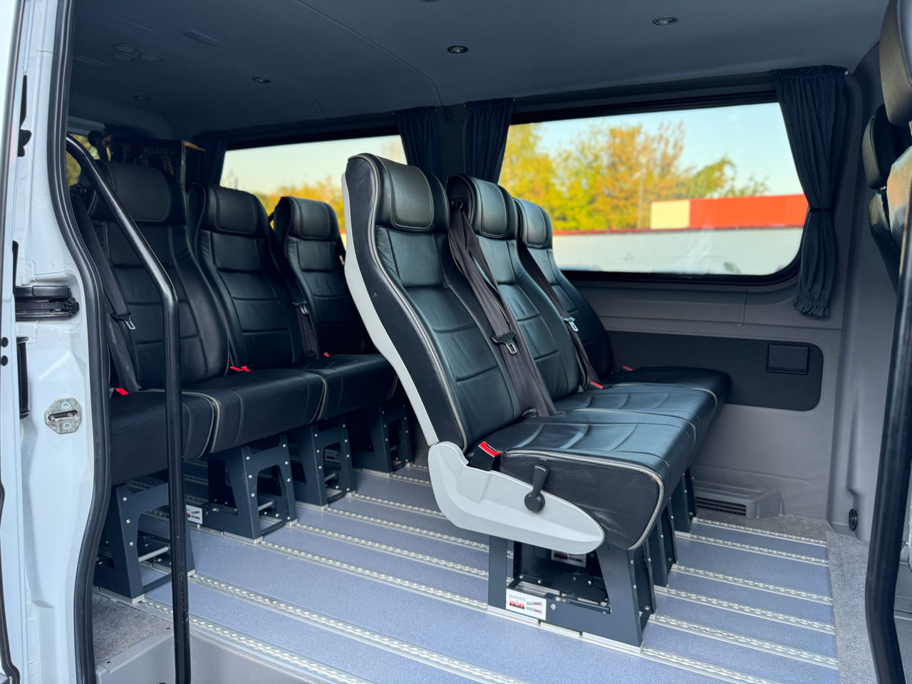 Mercedes Sprinter 9 locuri foto 15