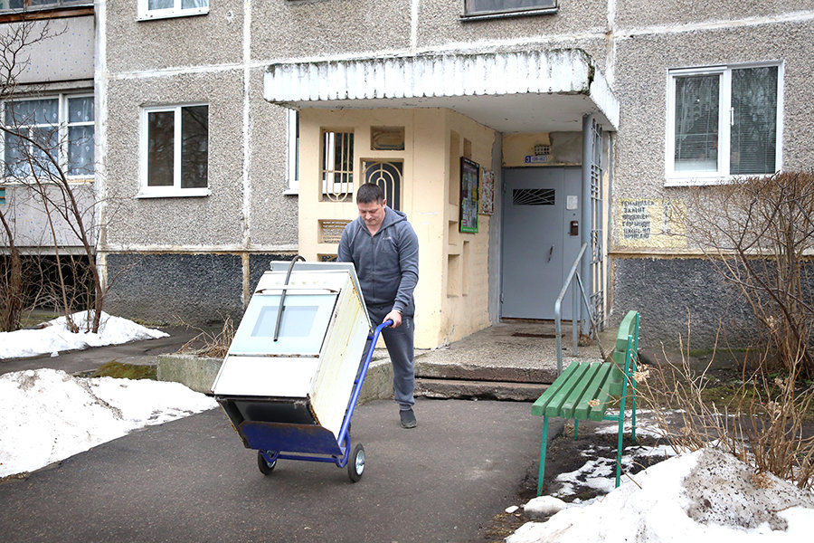 Приму в дар мебель технику