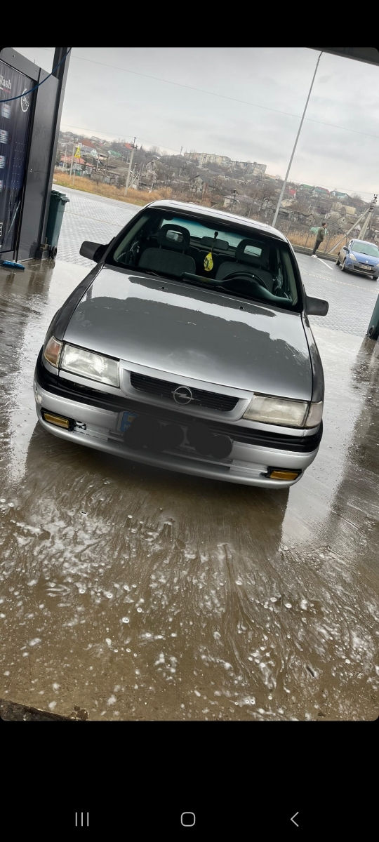 Opel Vectra фото 1