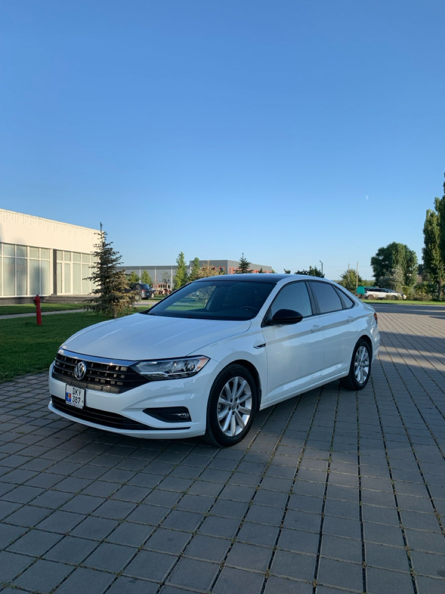 Volkswagen Jetta foto 0