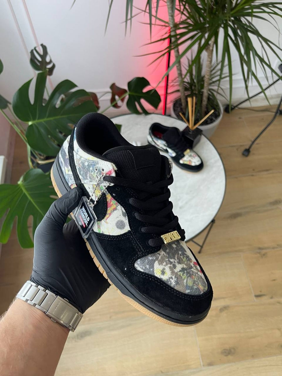 Nike SB Dunk Low Rammellzee x Supreme foto 2