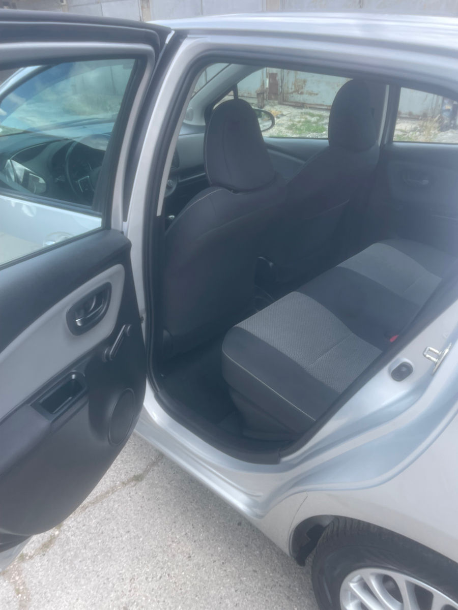 Toyota Yaris foto 6