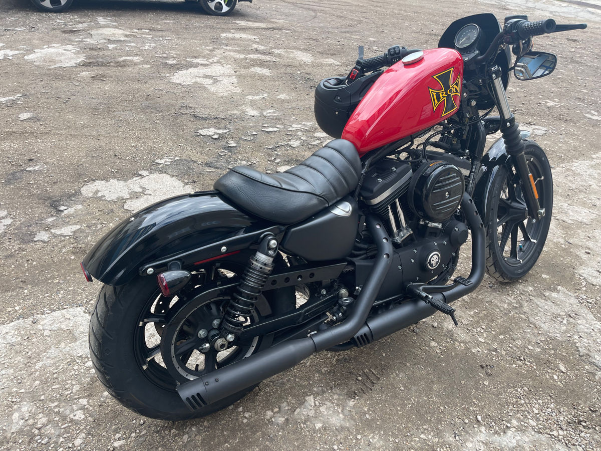 Harley - Davidson Iron 883 foto 1