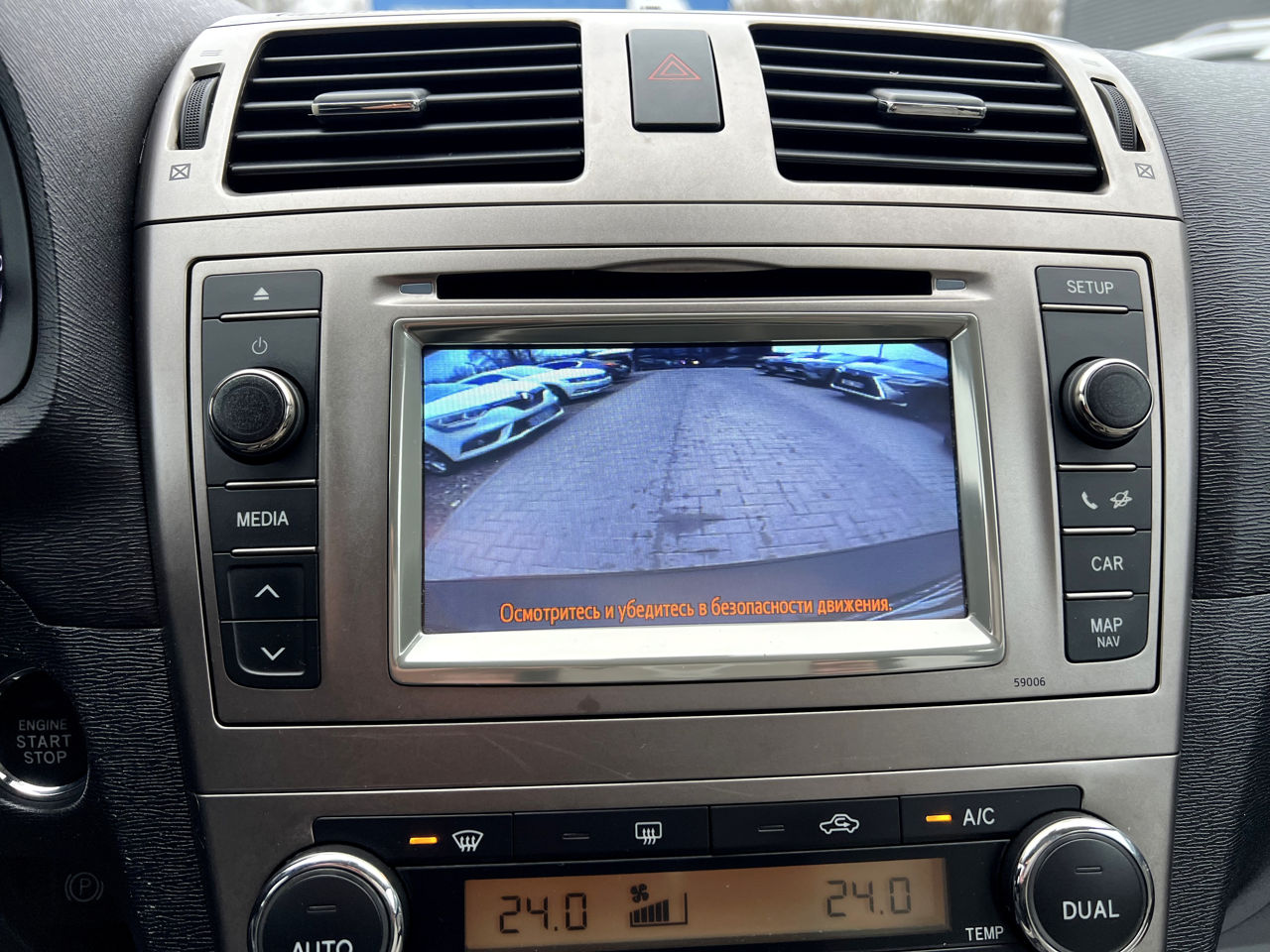 Toyota Avensis фото 11