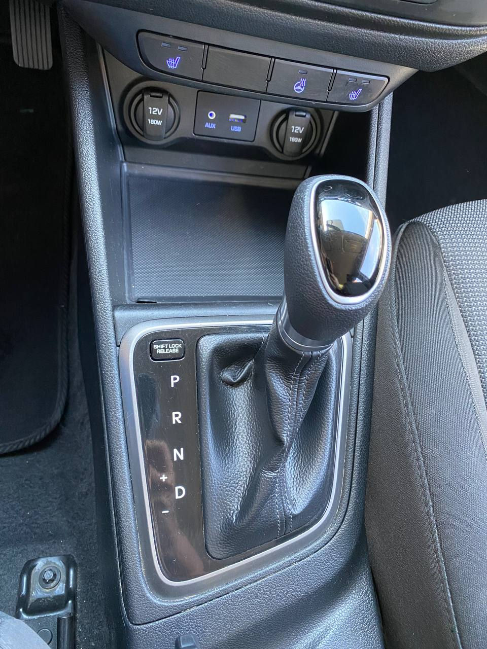 Hyundai Accent foto 14