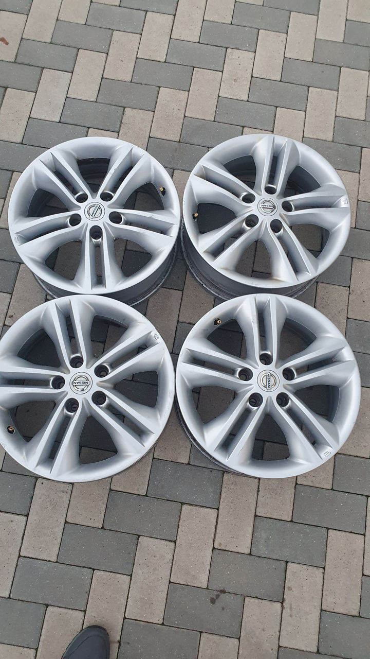 Легкосплавные диски R17 5x114,3 Nissan Qashqai