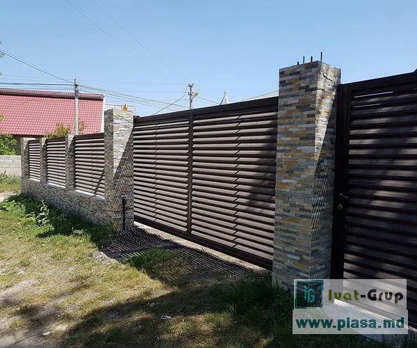 Gard zincat si vopsit tip jaluzele.Забор жалюзийный. foto 13