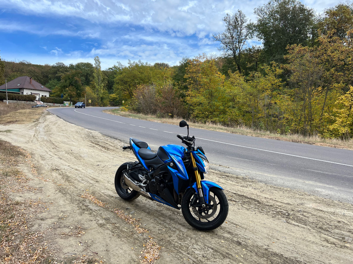 Suzuki Gsx-s 1000 foto 1