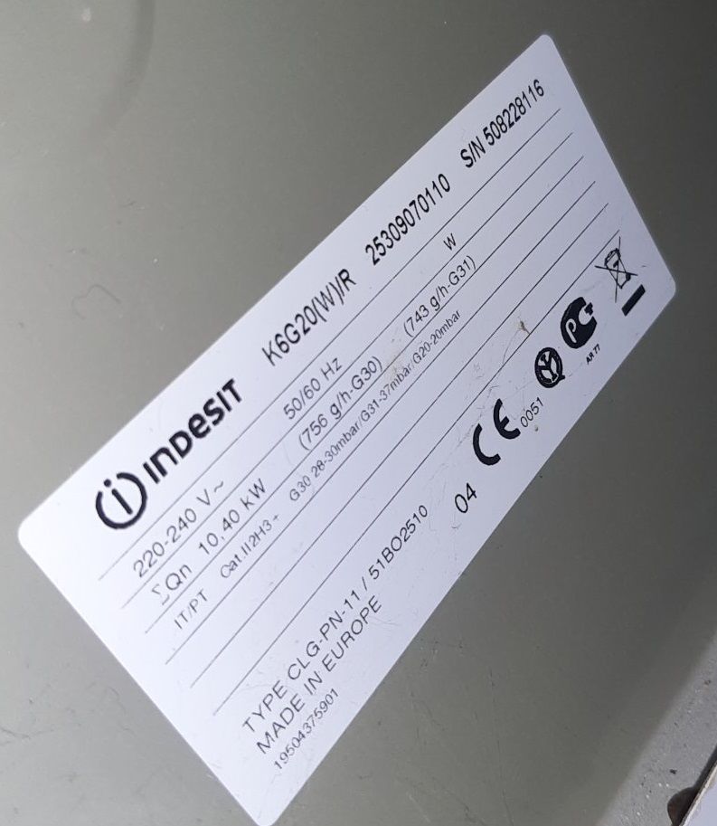 Газовая плита indesit 4х конфорочная , б/у.
