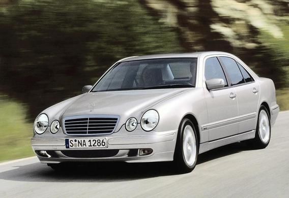 Mercedes E-Class foto 0