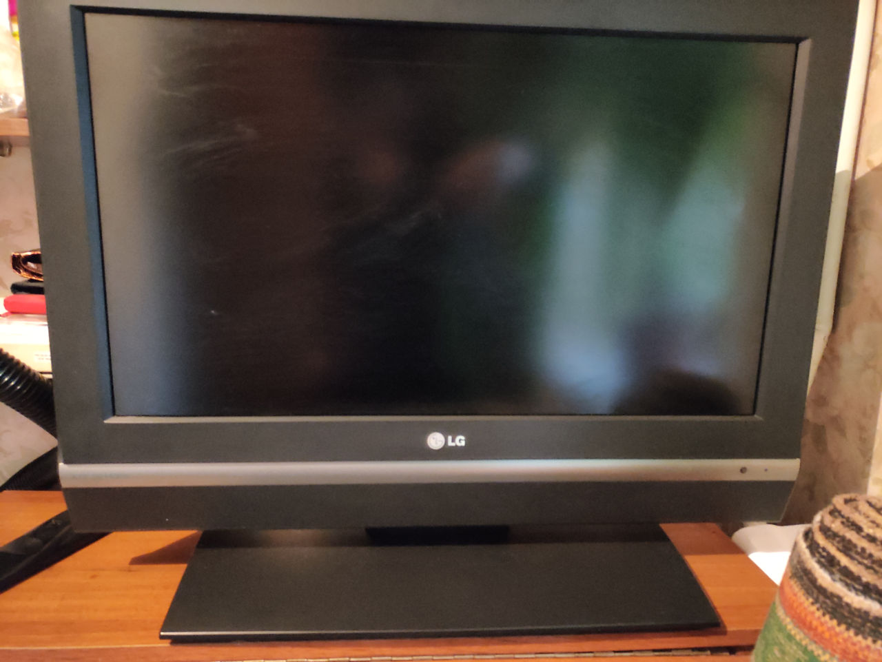 LG 26"