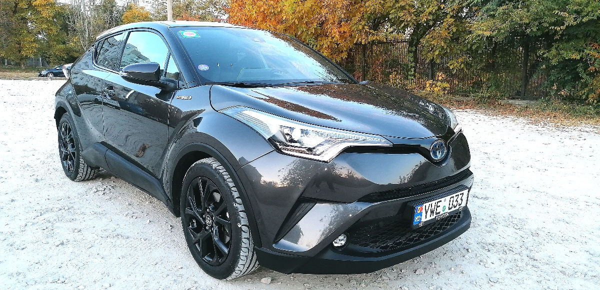 Toyota C-HR foto 0