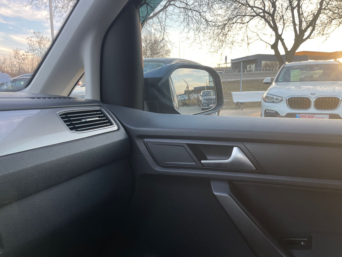 Volkswagen Caddy фото 15