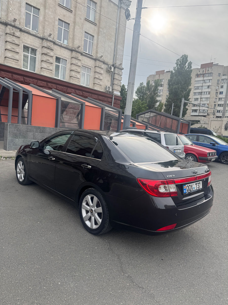 Chevrolet Epica фото 3