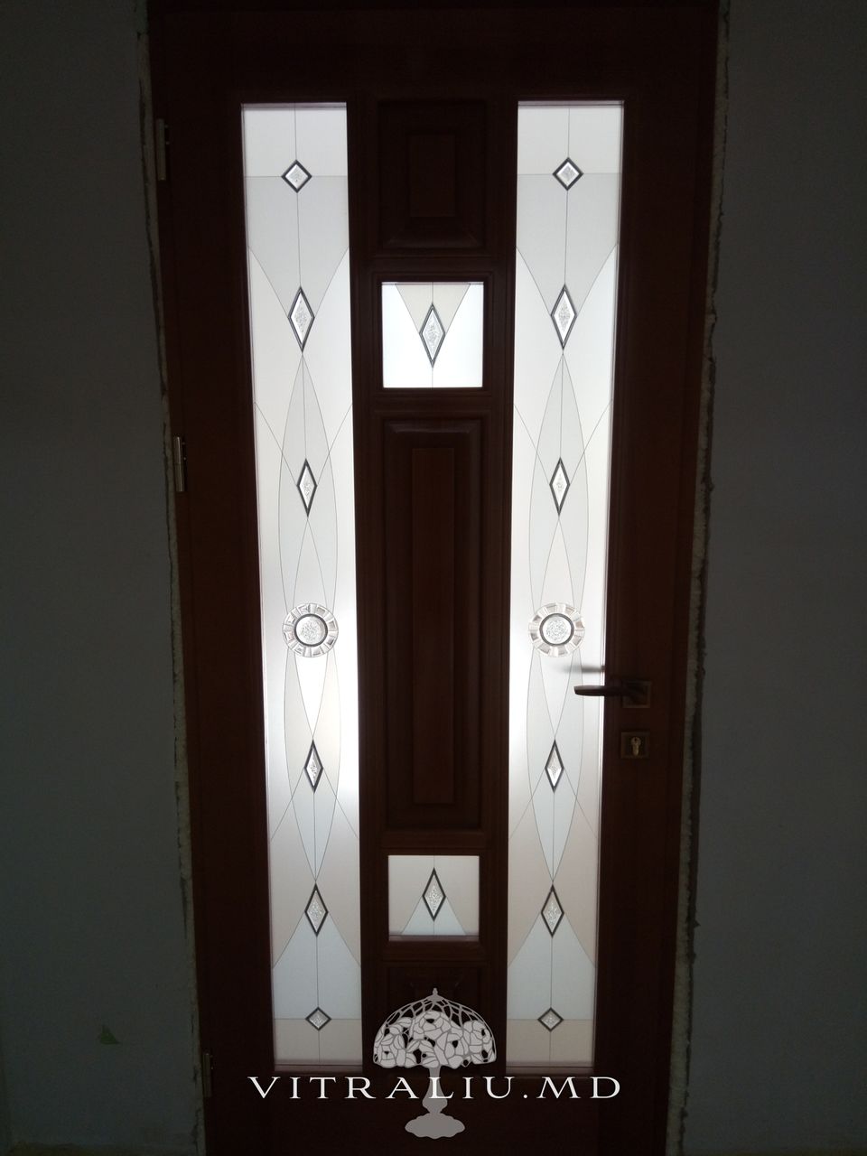 Vitralii si sticla decorativa pentru usi / витражи и декоративное стекло в двери foto 2