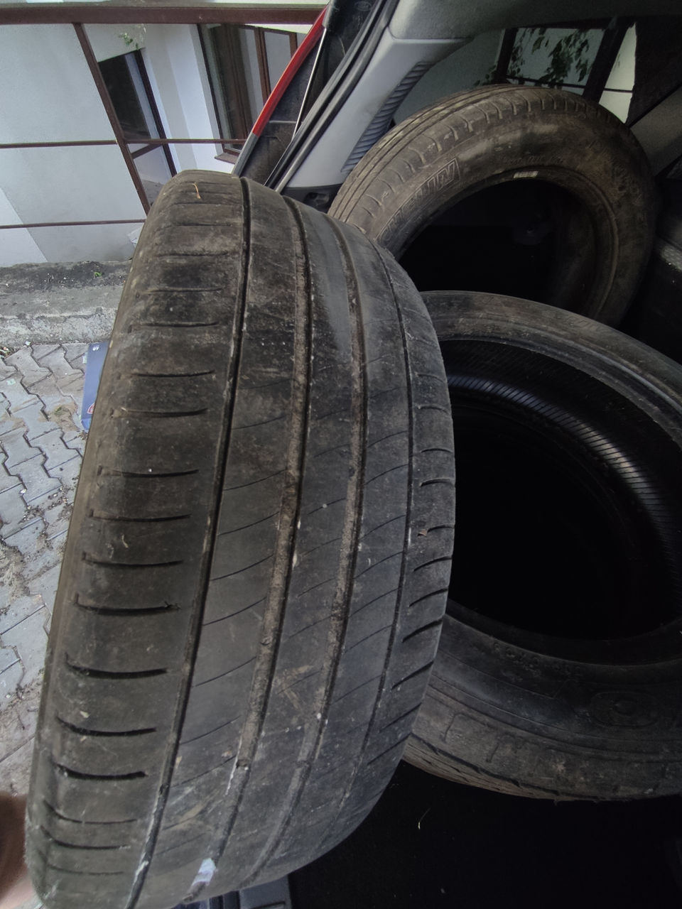 Резина 215/55 R18