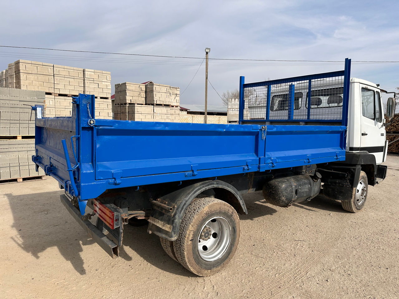 Mercedes 814 фото 3