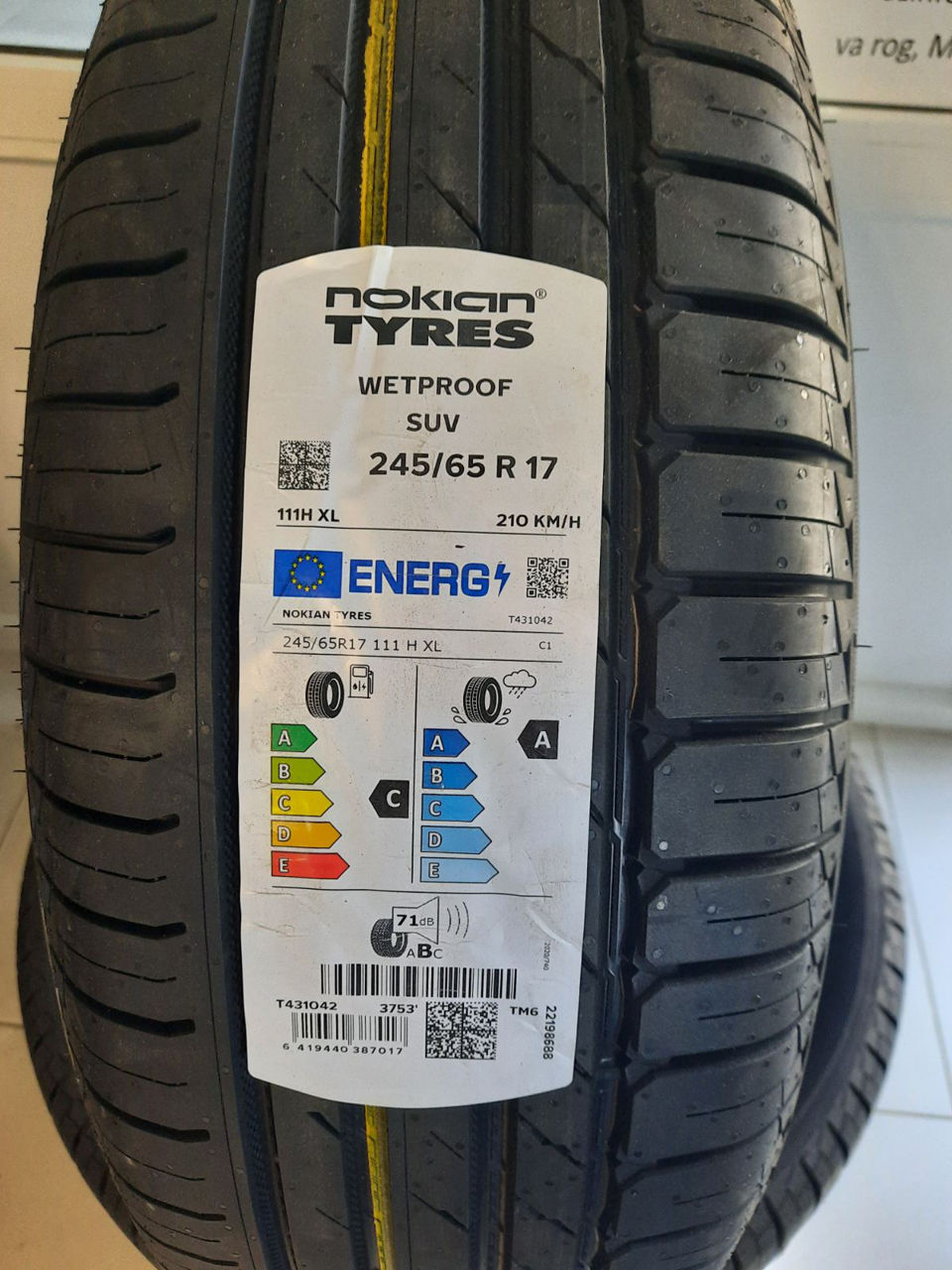 245/65 R17 Nokian!!! Noi