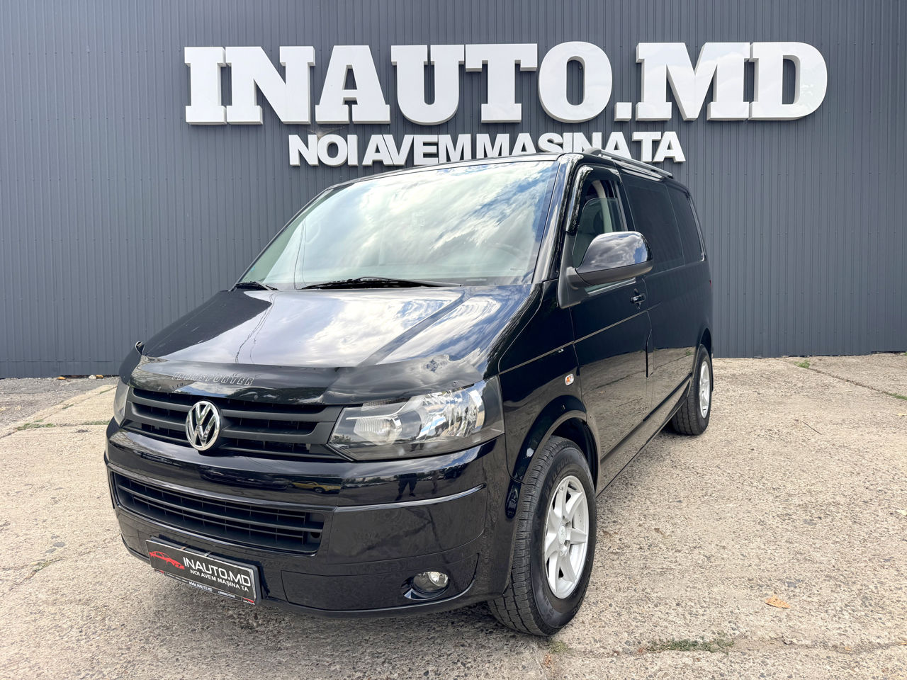 Volkswagen Transporter 2010 — 1