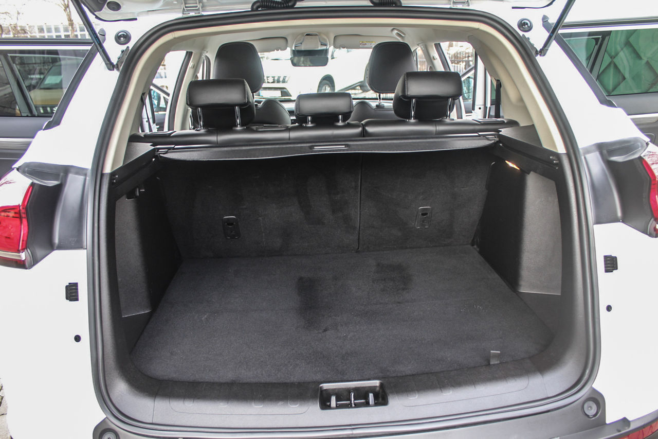 Geely Atlas Pro foto 13