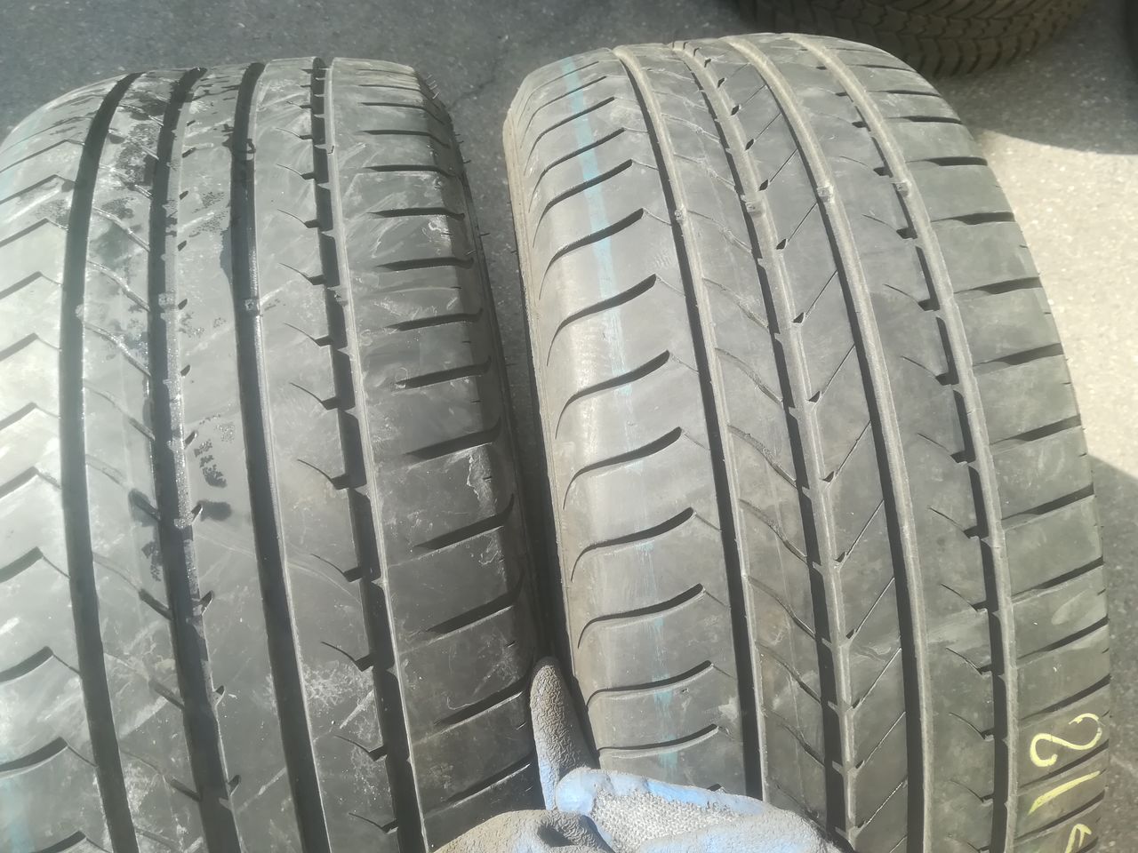 R17 215/50 GoodYear EfficientGrip