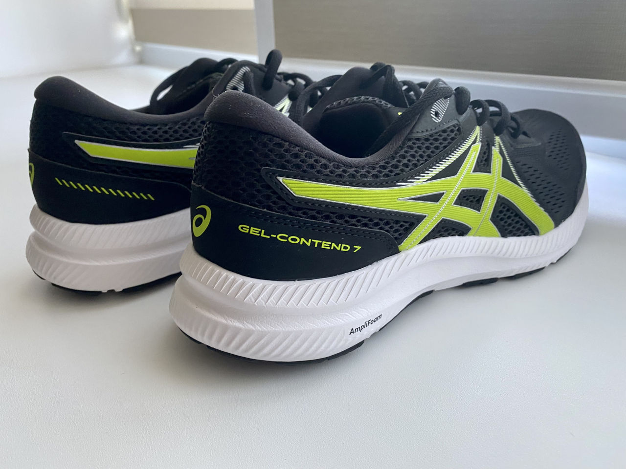 Беговые кроссовки Asics Gel-contend 7