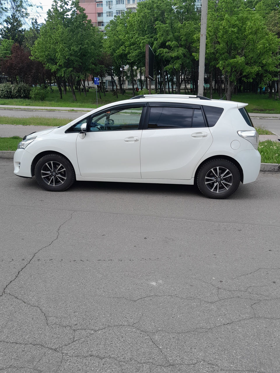 Toyota Verso foto 6