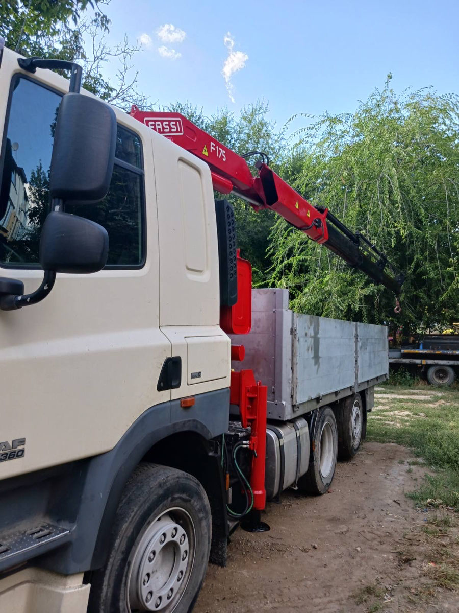 Daf CF85.360, Fassi 175 foto 1