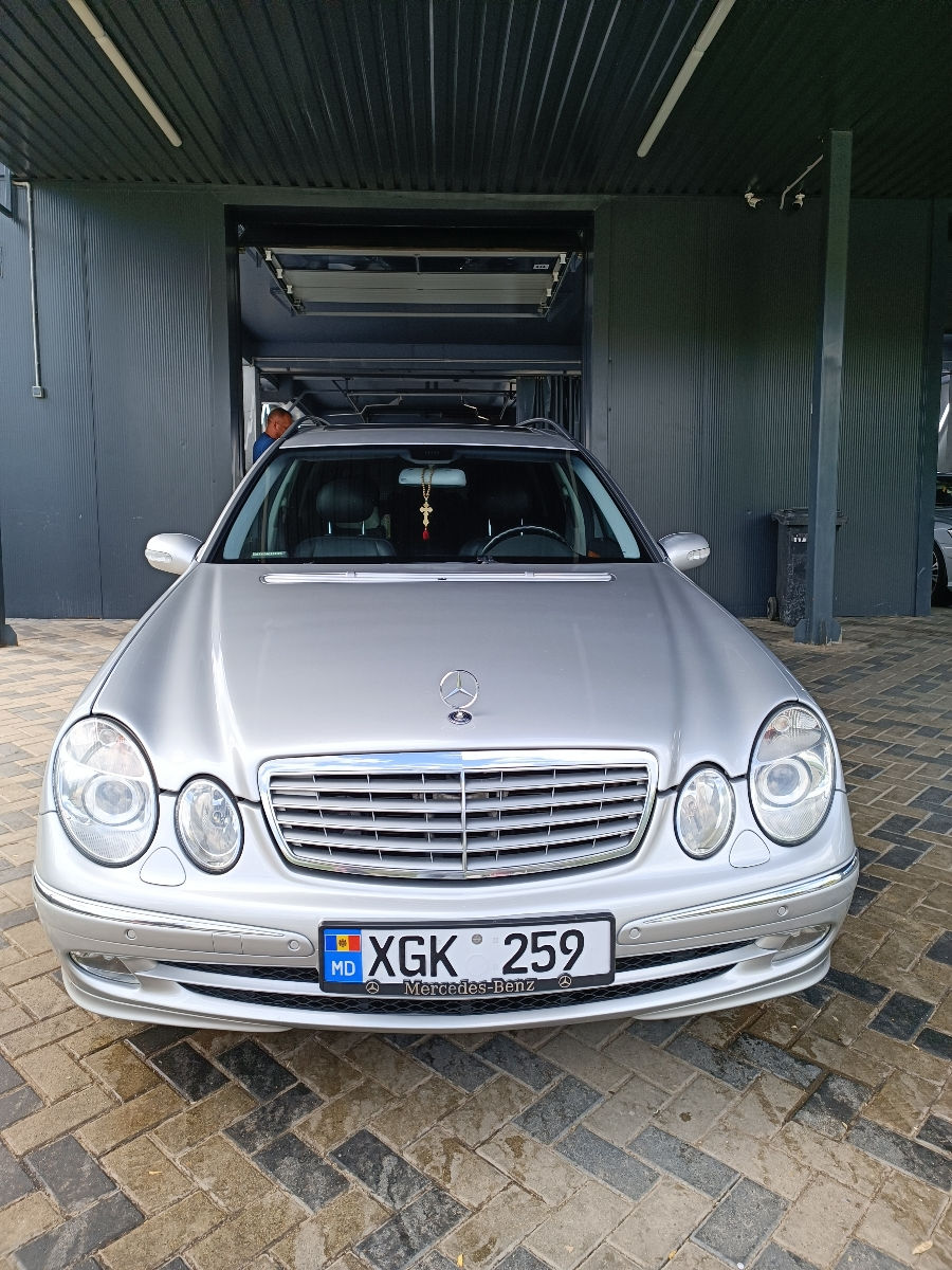 Mercedes E-Class foto 0