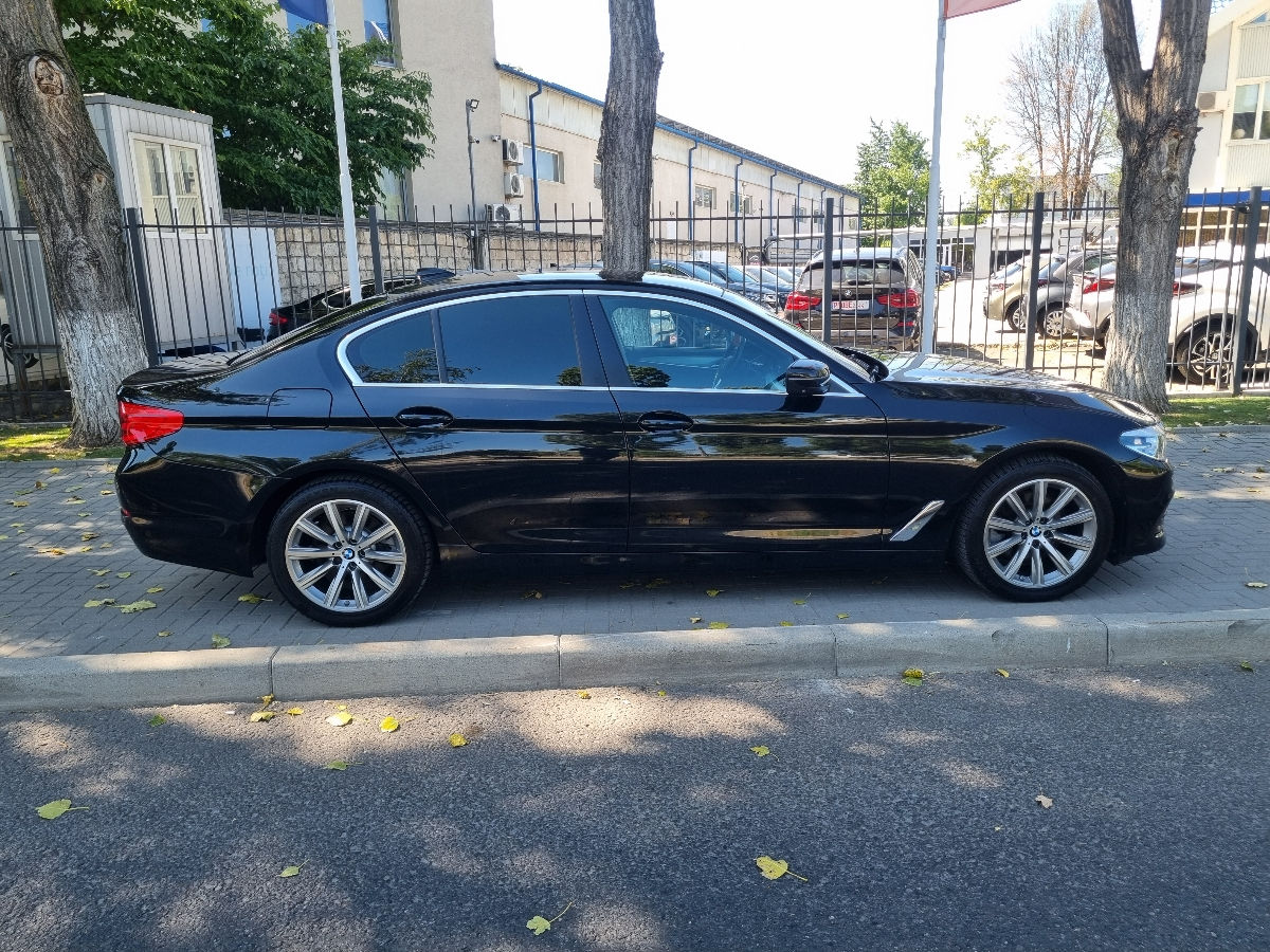 BMW 5 Series 2018 photo 4