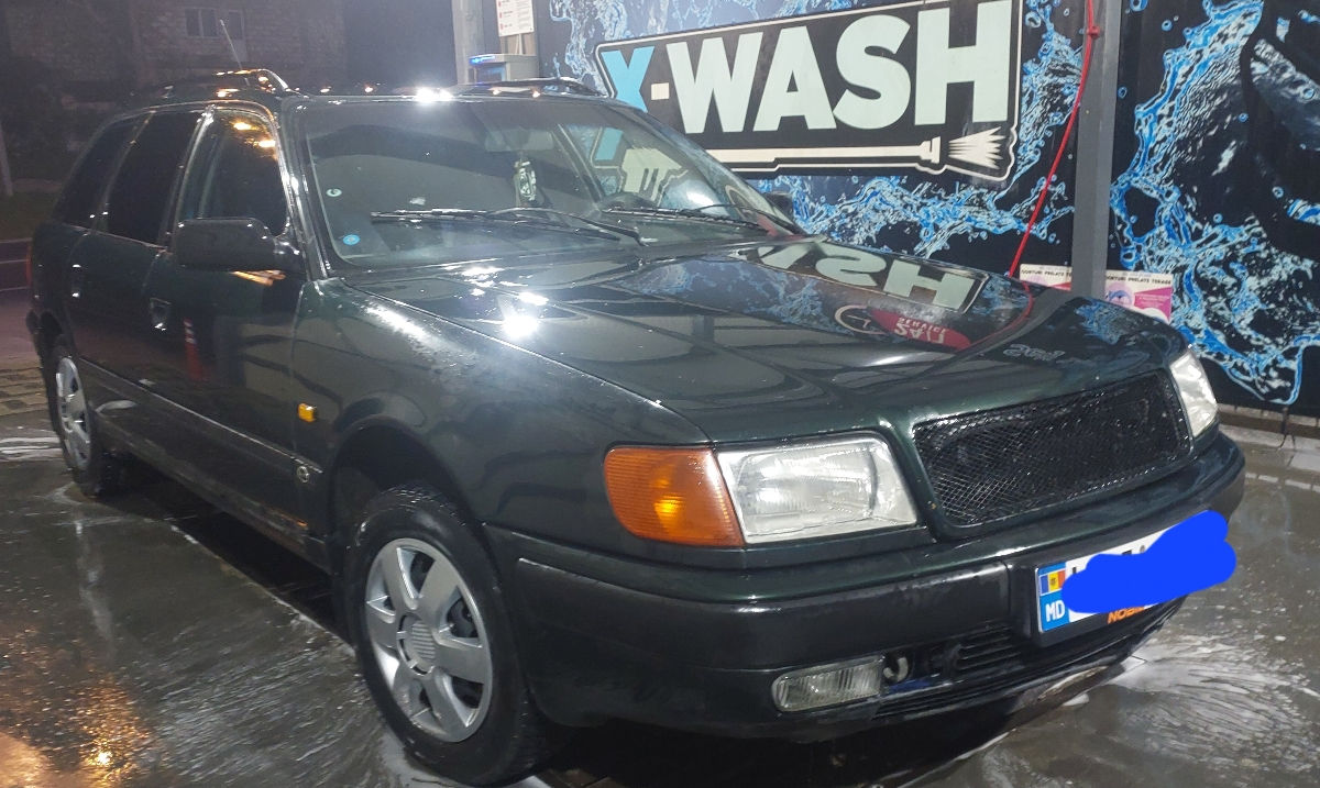 Audi 100 C4 2.0 16 Valve 2.3 foto 2