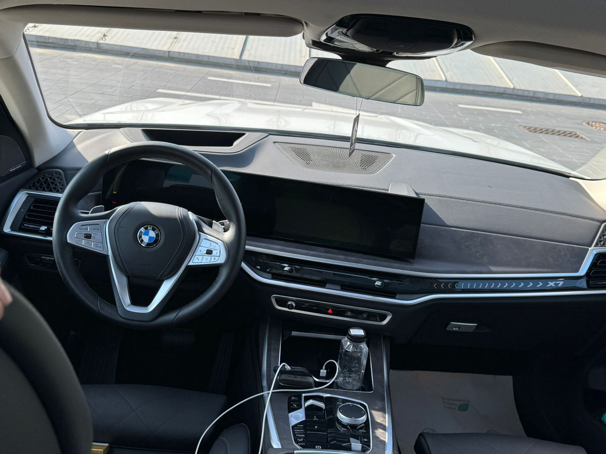 BMW X7 foto 8