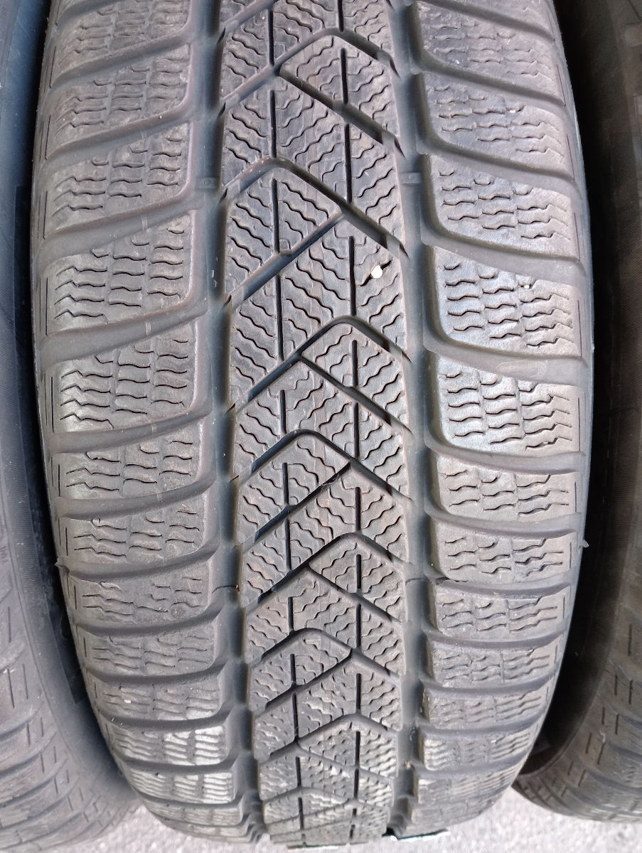 225 55 R17 Pirelli iarna RunFlat foto 3