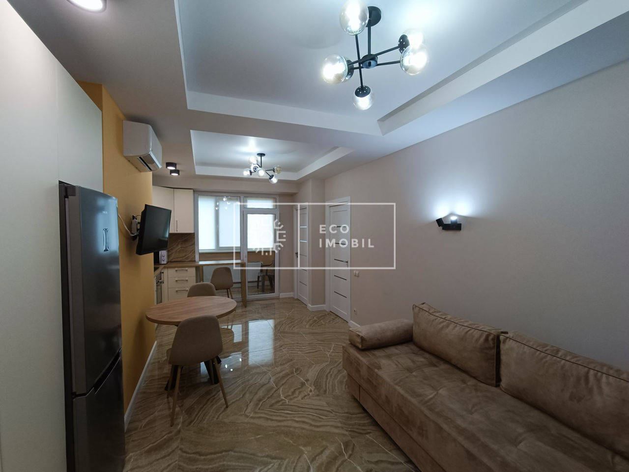 Apartament cu 3 camere, 73 m², Centru, Chișinău foto 3