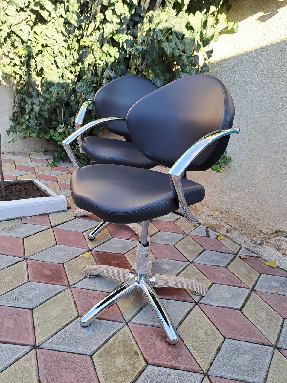 Mobilier si utilaj pentru frizerie/salon de frumusete фото 3